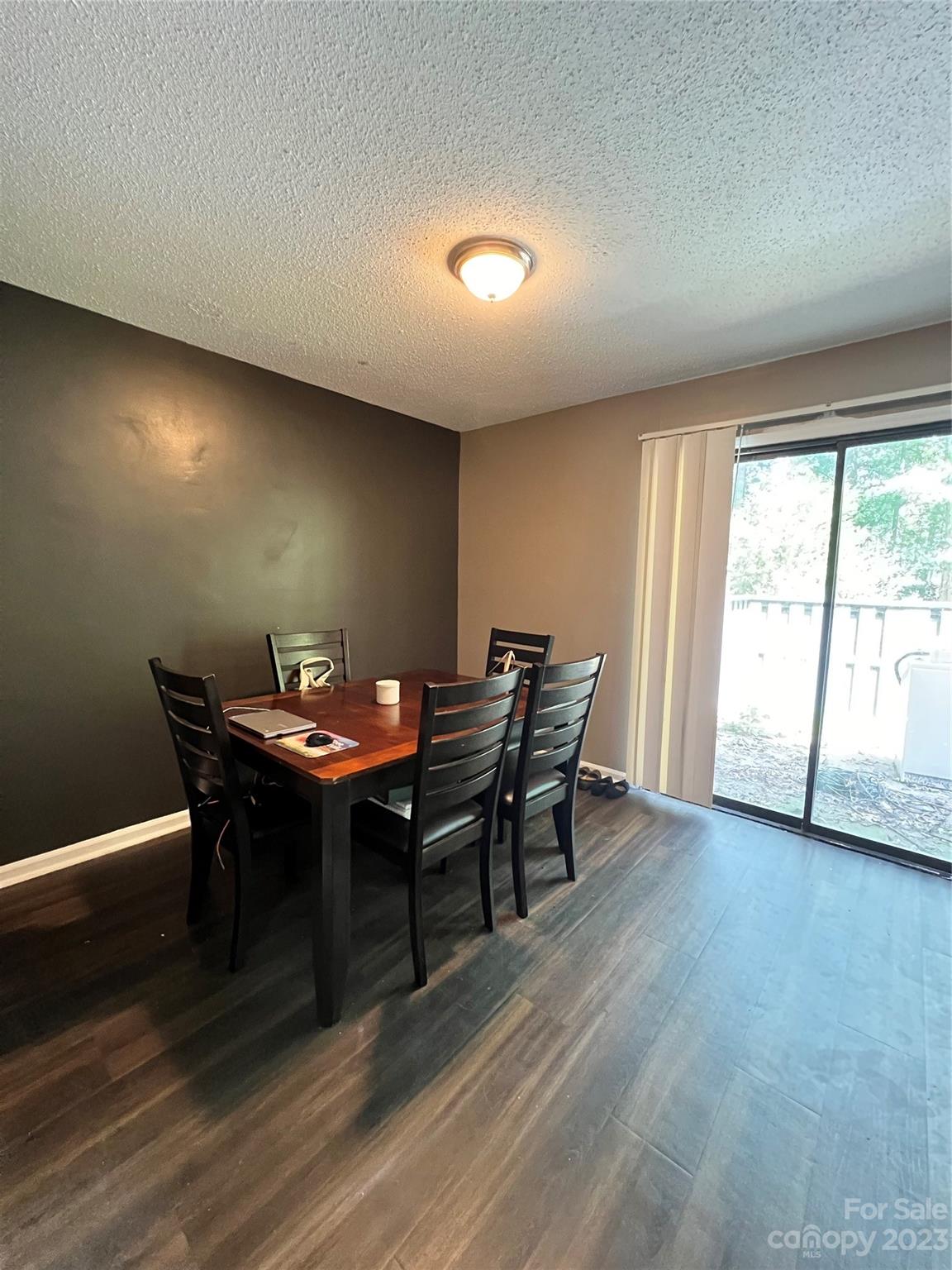 Four Seasons - Residential