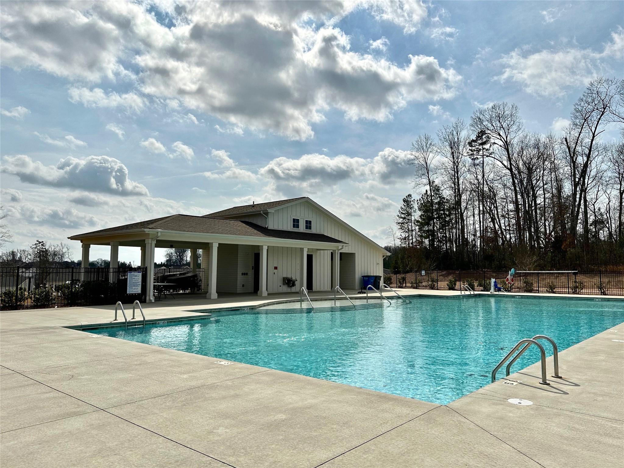 McLean Overlake - Residential Lease