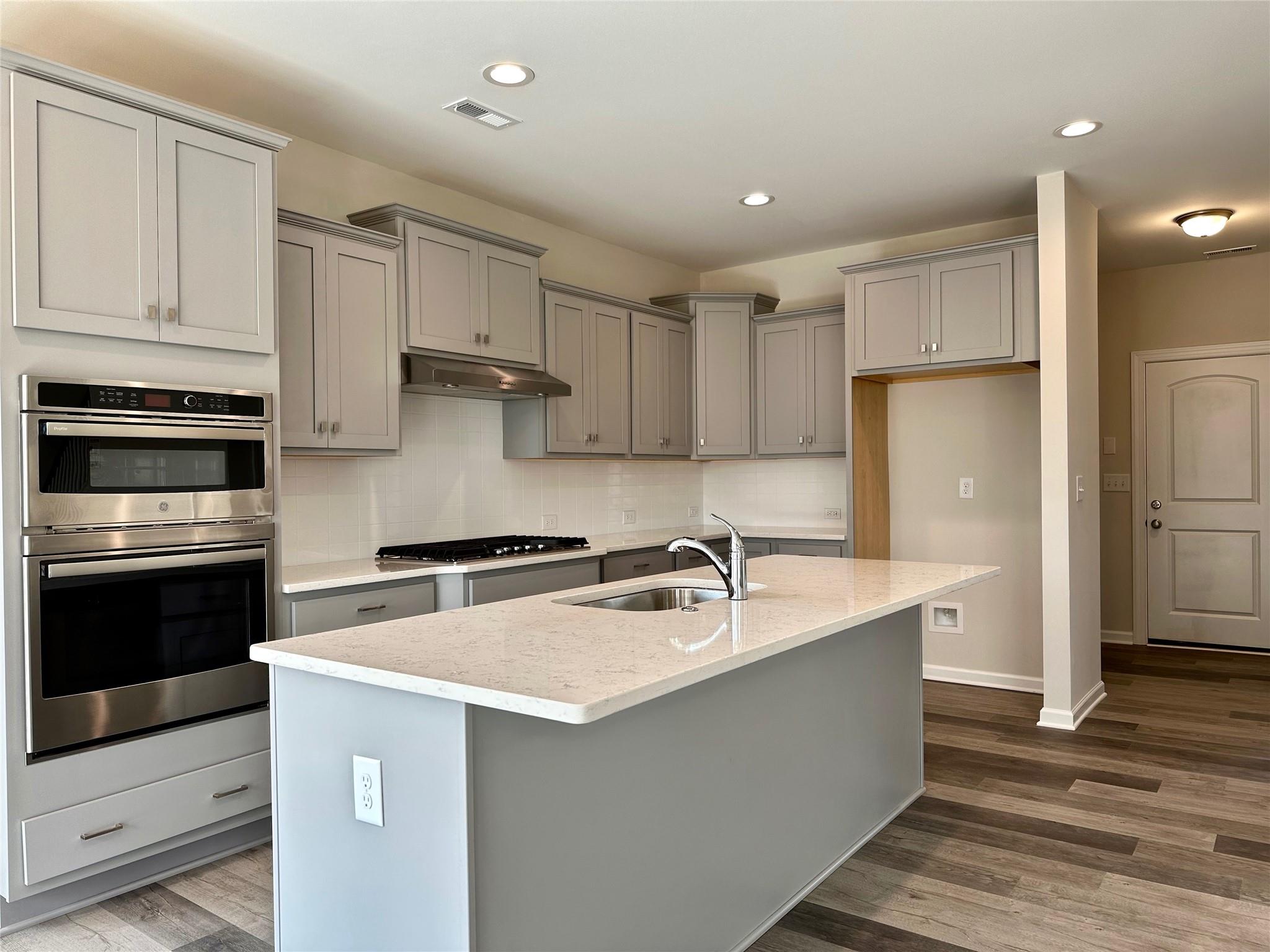 McLean Overlake - Residential Lease