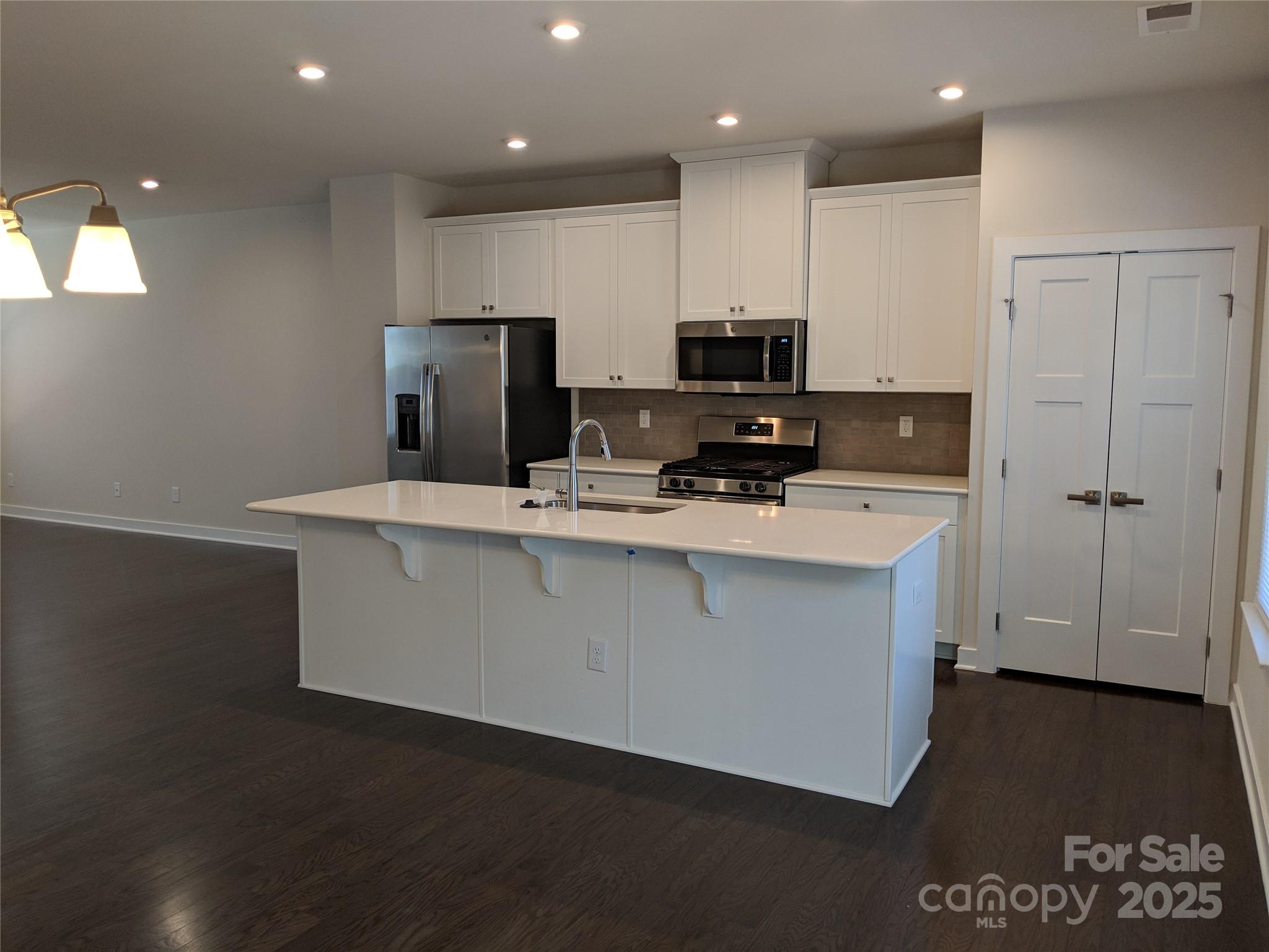 Townes of Oakhurst - Residential