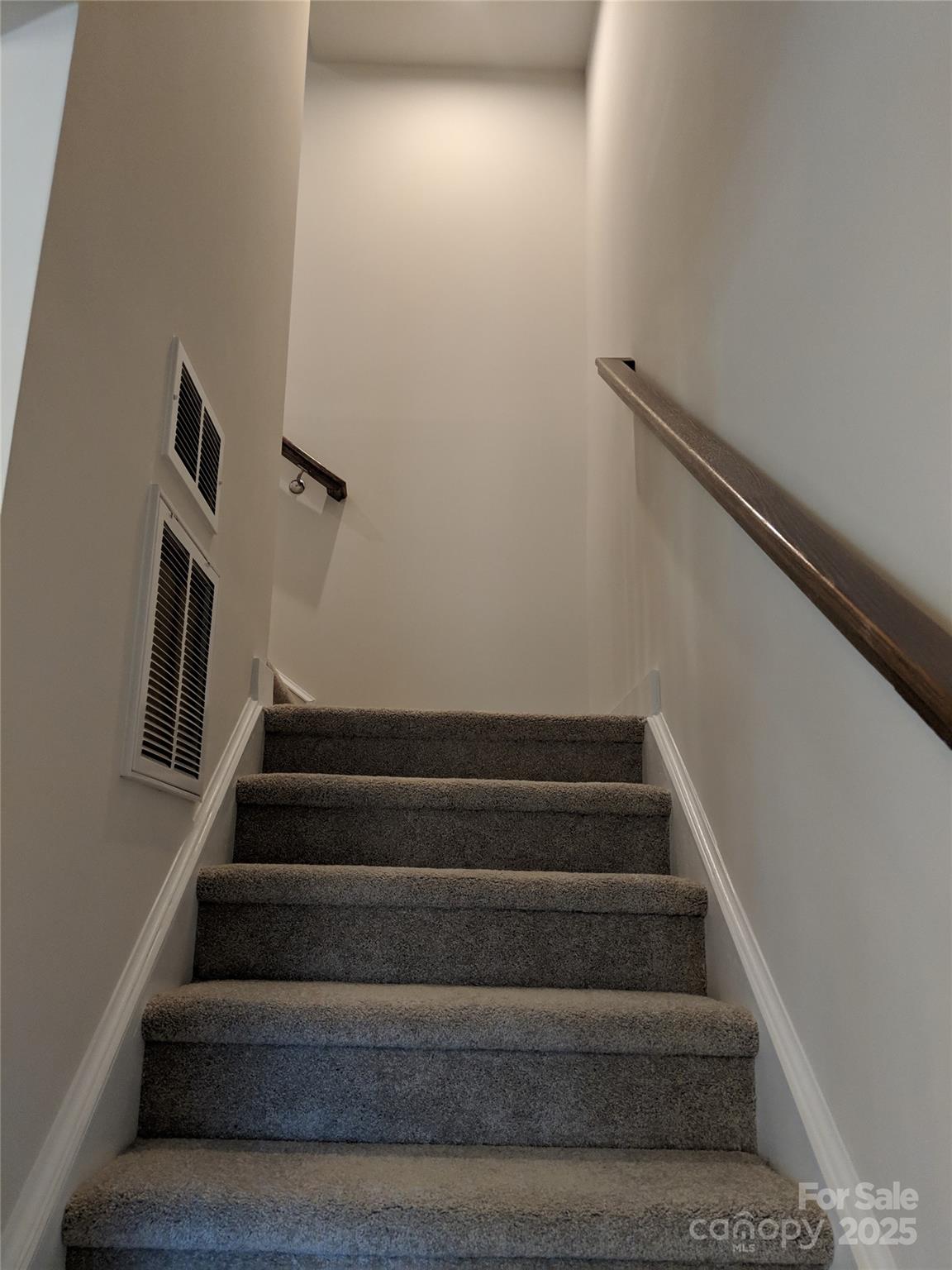 Townes of Oakhurst - Residential