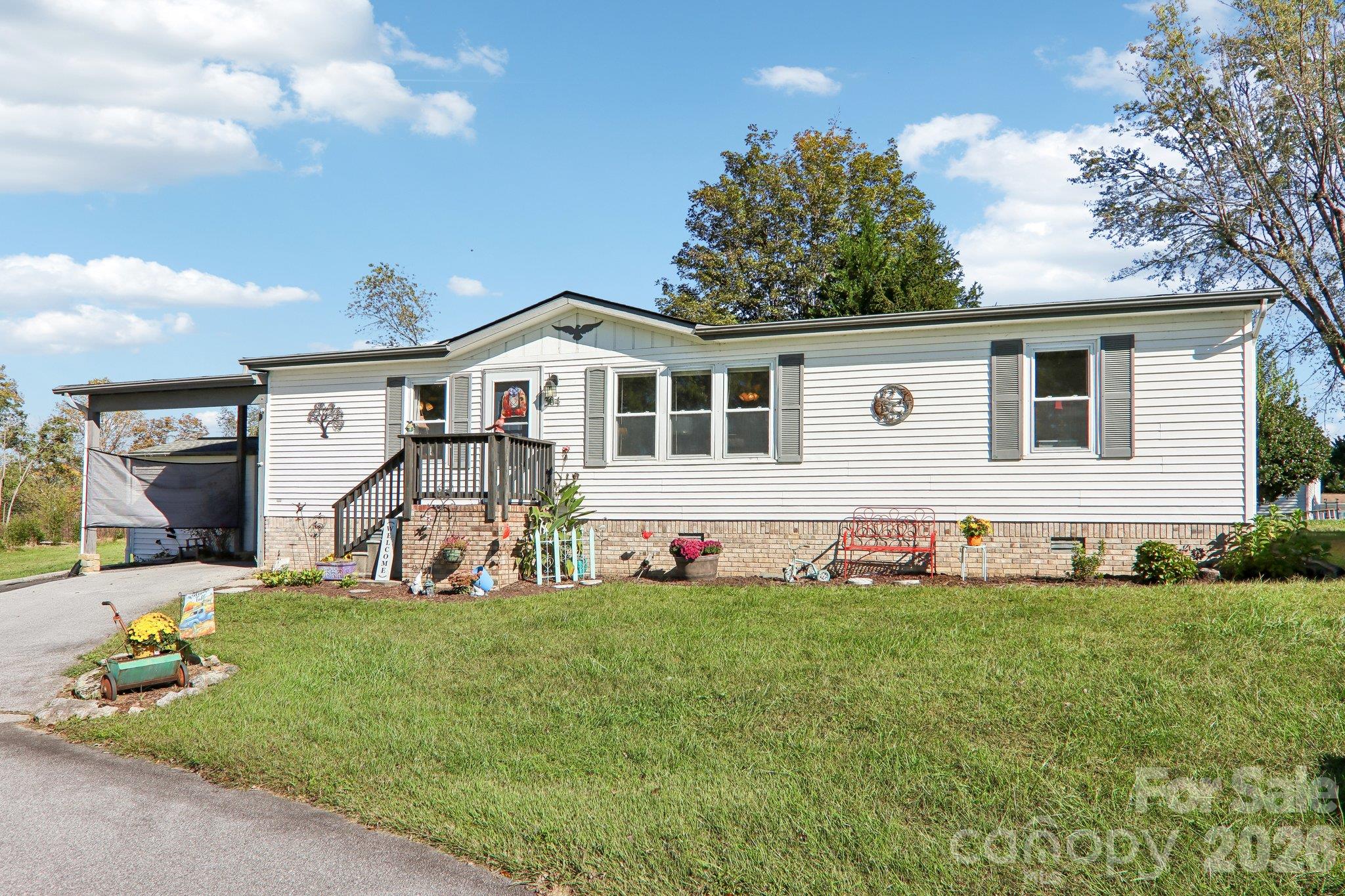 304 Meadowbrook Court