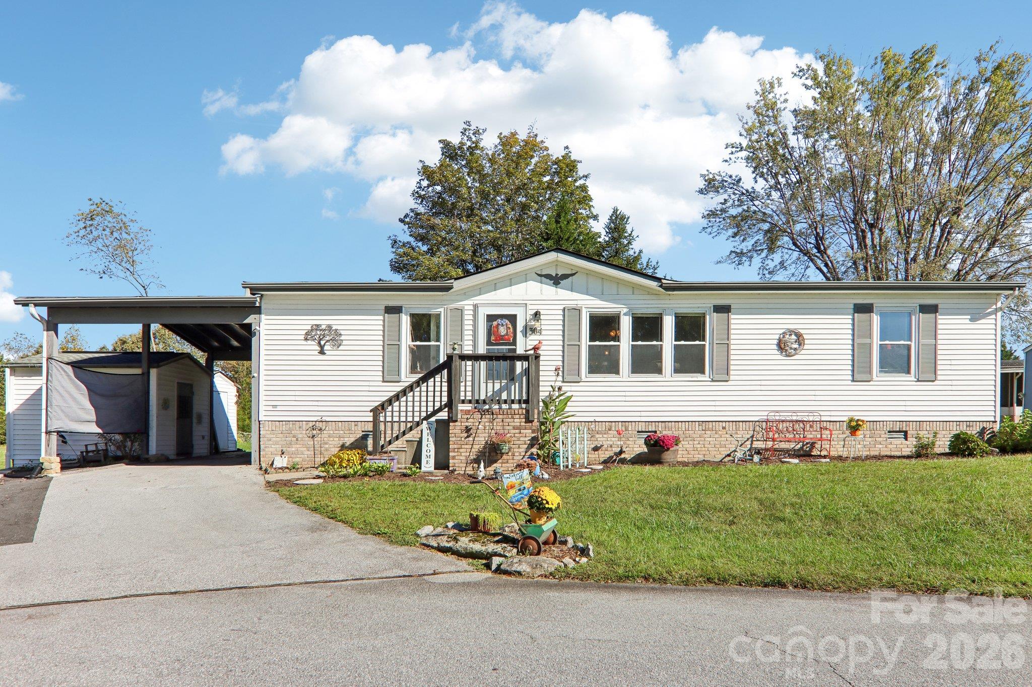 304 Meadowbrook Court