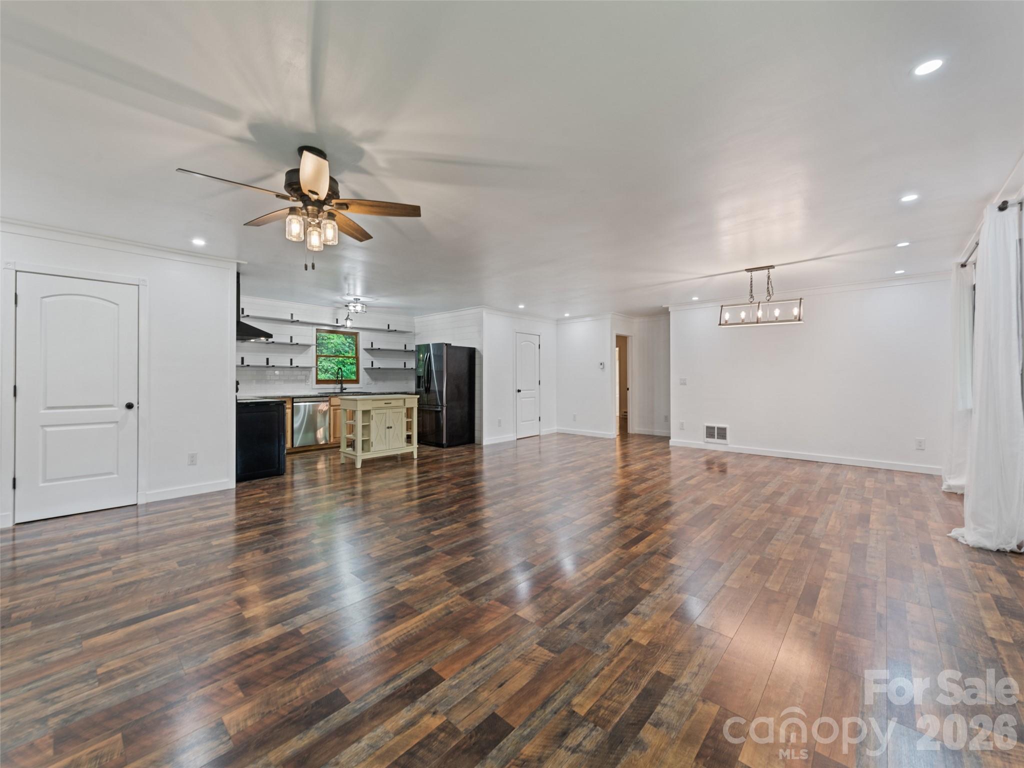 Laurel Gap - Residential