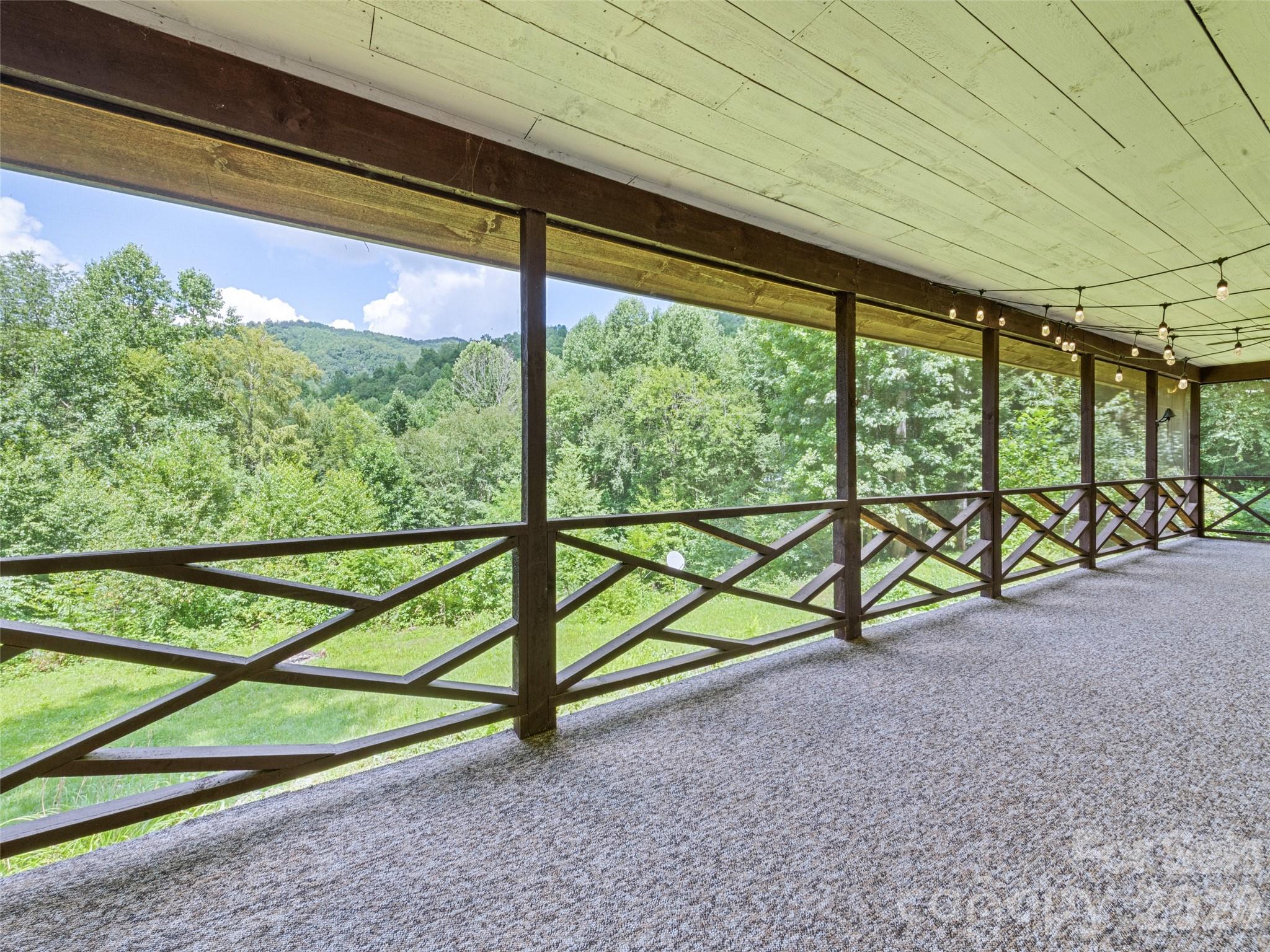 Laurel Gap - Residential