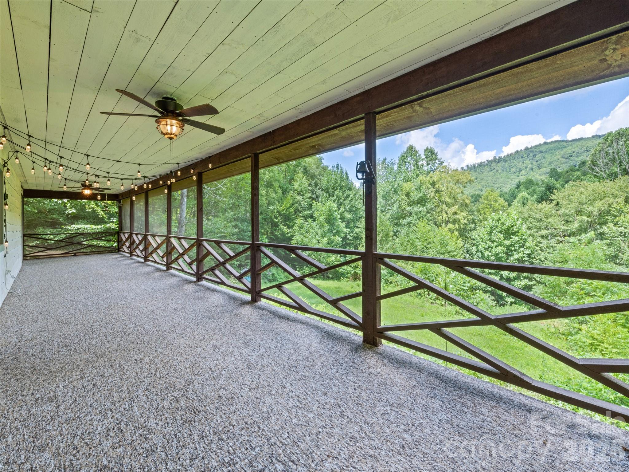 Laurel Gap - Residential