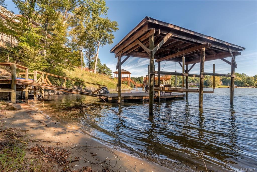 Tega Cay - Residential