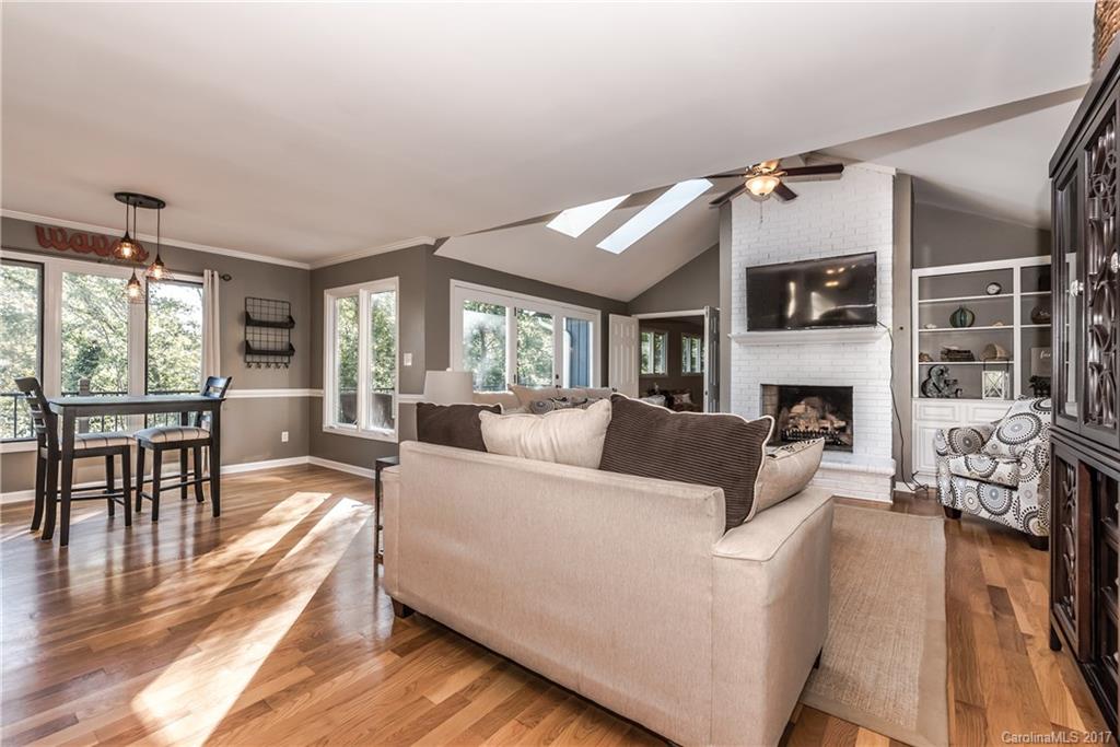 Tega Cay - Residential