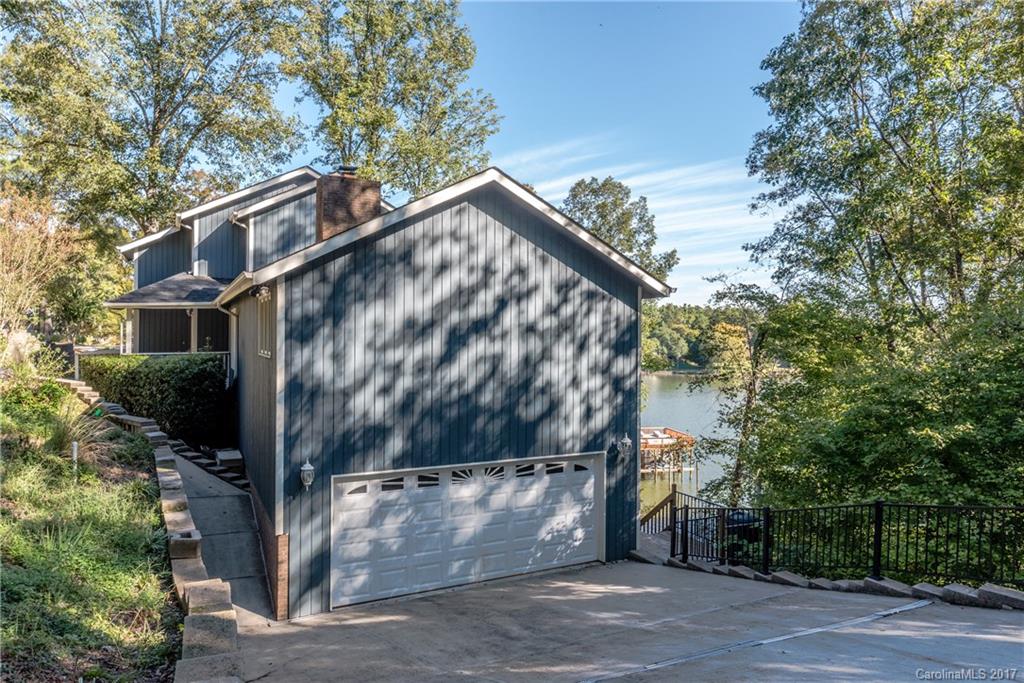 Tega Cay - Residential