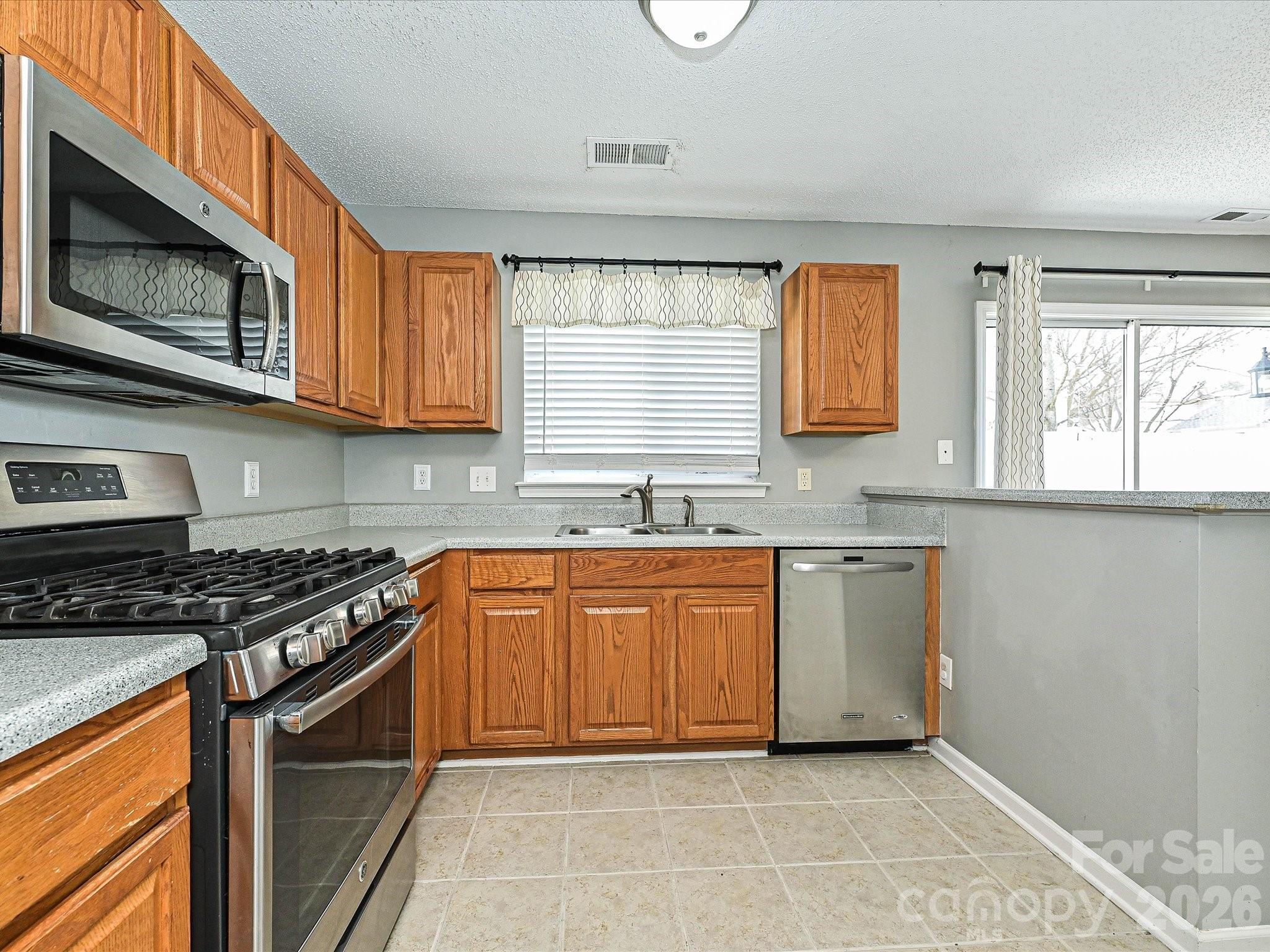 Highland Creek - Residential