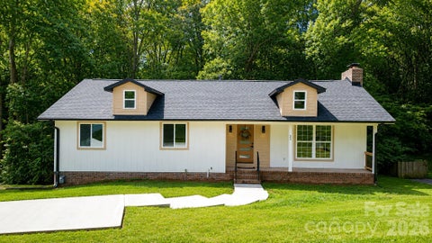 Photo of 32 Bowen Drive, Belmont, NC 28012 (MLS # 4431048)
