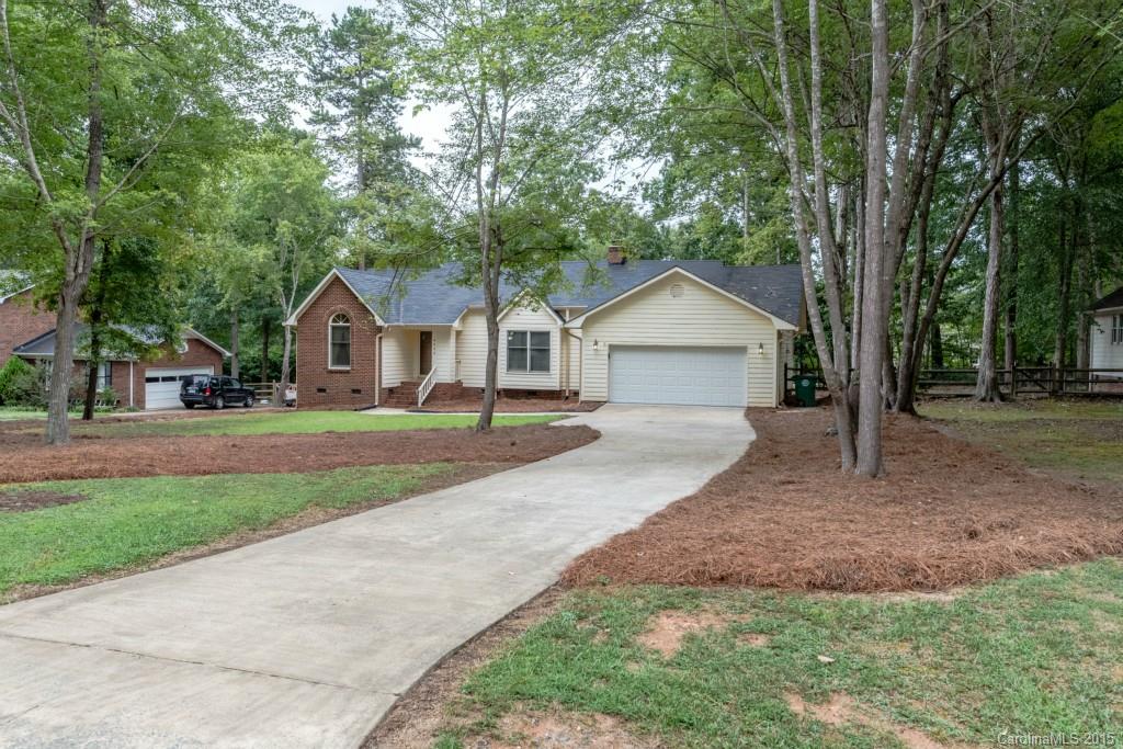 Country Woods East - Residential