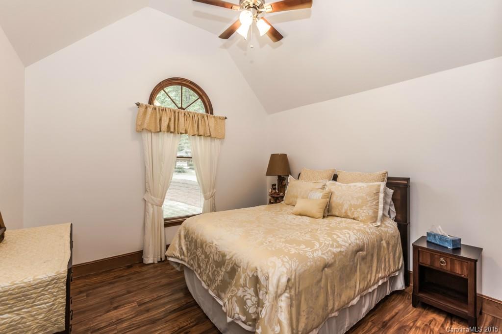 Country Woods East - Residential