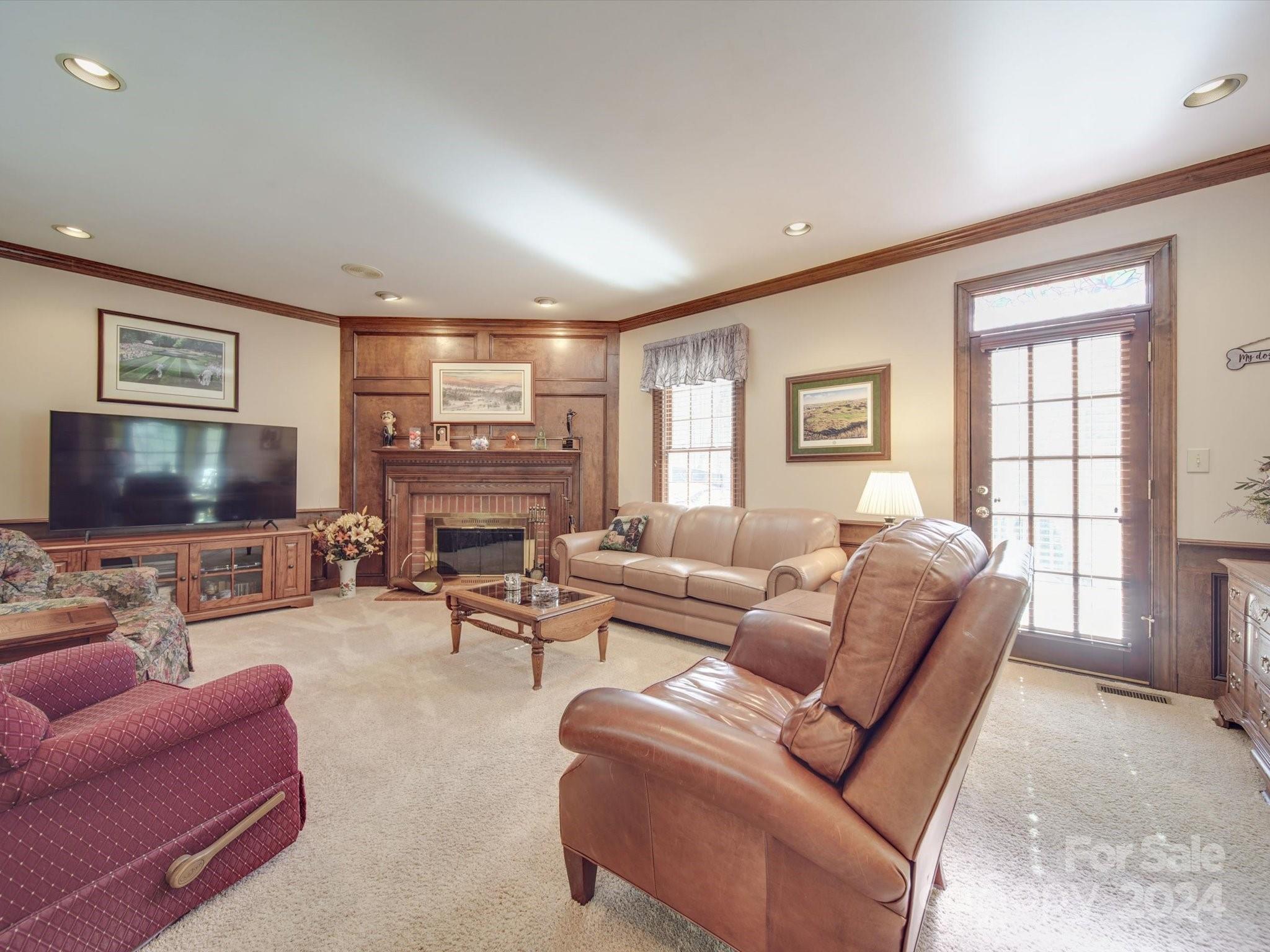 Zemosa Acres - Residential