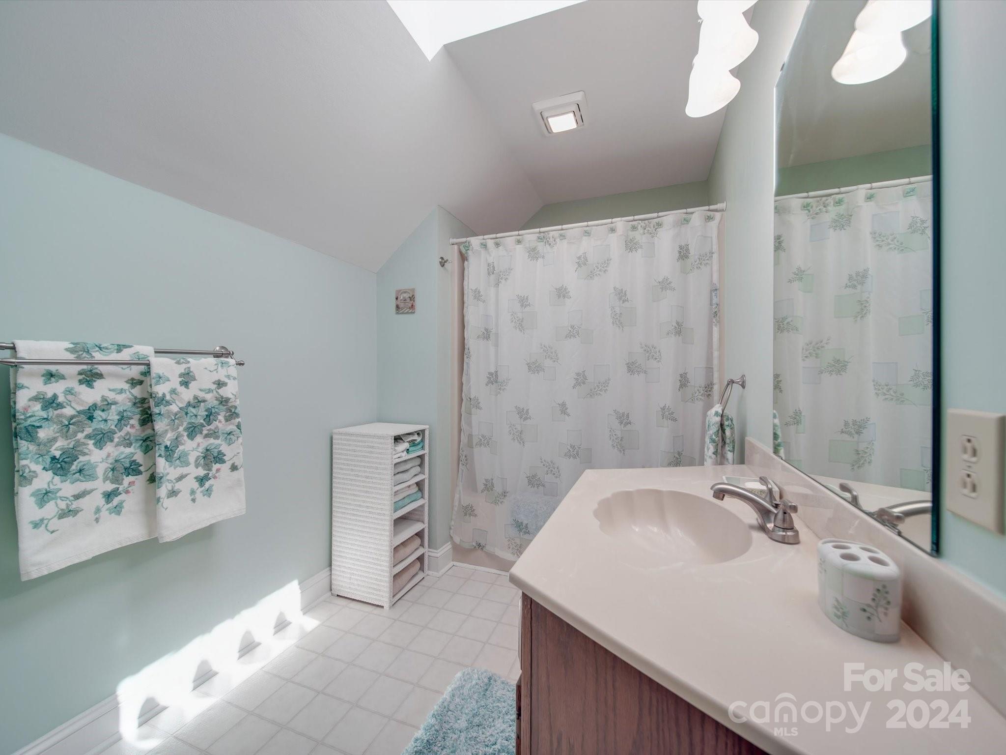 Zemosa Acres - Residential