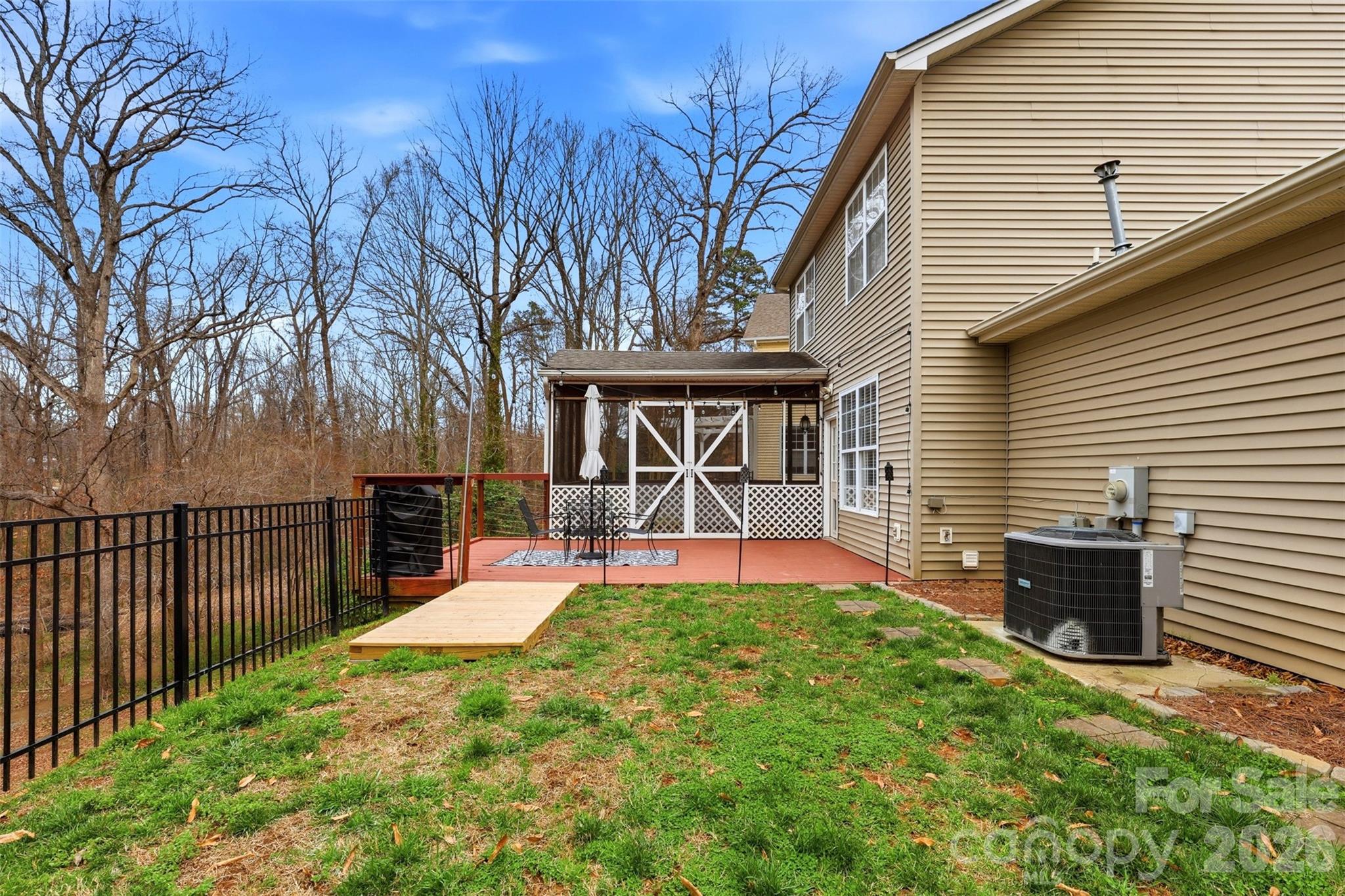 Adams Bluff - Residential