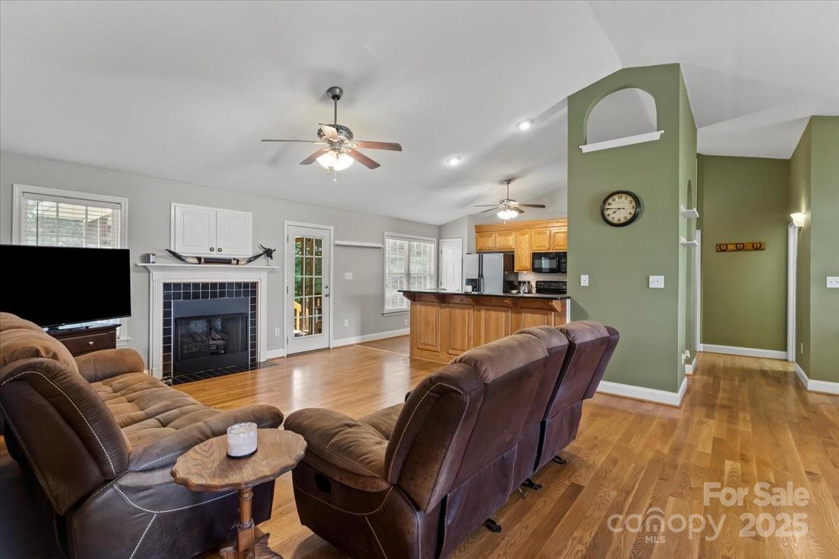 112 Chasse Court