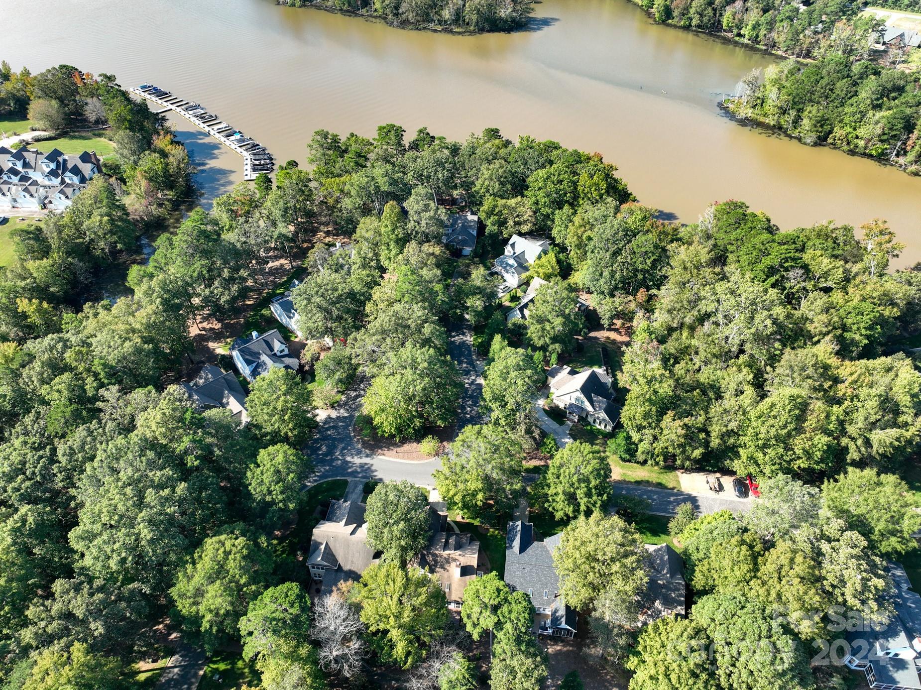 Uwharrie Point - Residential