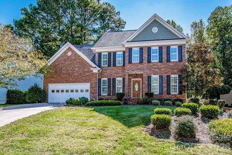 Photo of 16908 Hampton Crossing Drive, Huntersville, NC 28078 (MLS # 4427172)