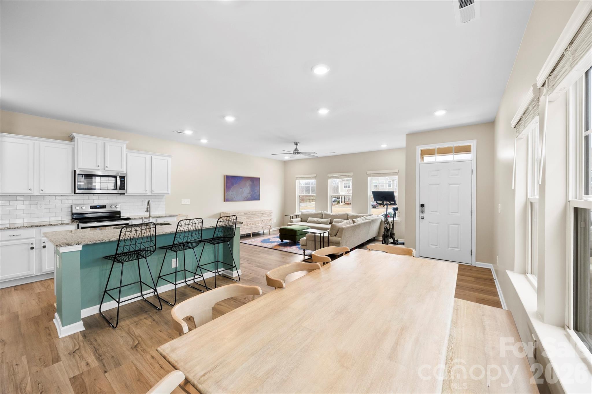 423 Wescott Street 73