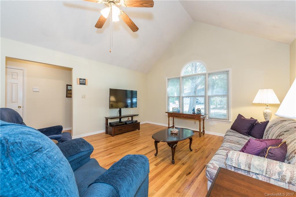 Tega Cay - Residential