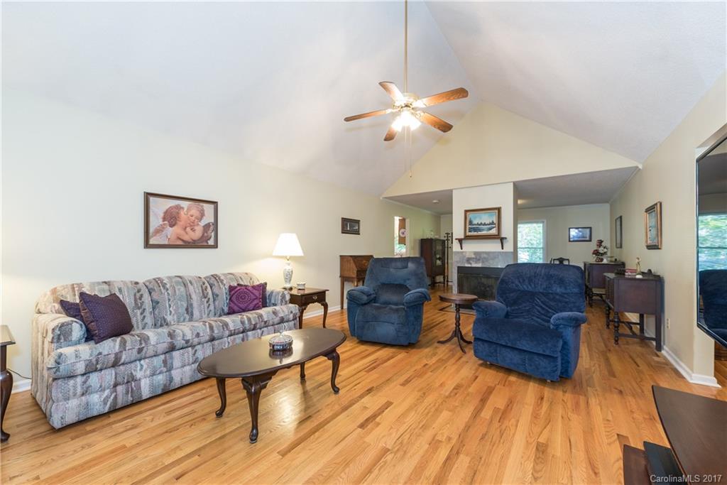 Tega Cay - Residential