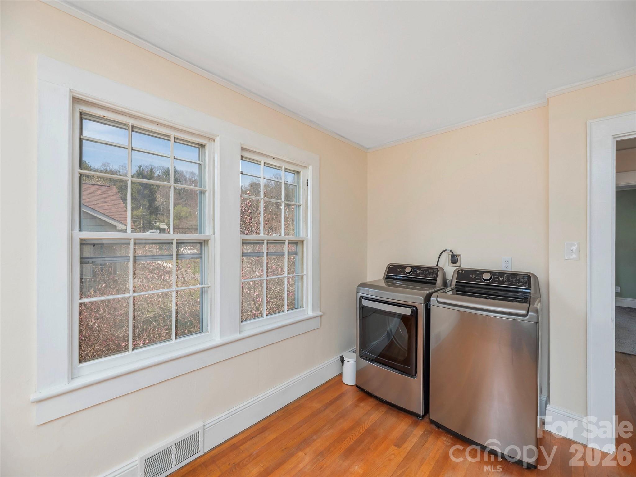 Hillside Terrace - Residential