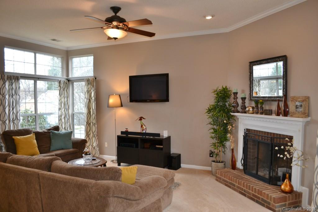 Hubbard Woods - Residential