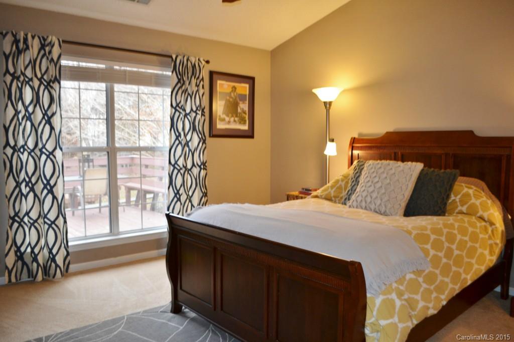 Hubbard Woods - Residential