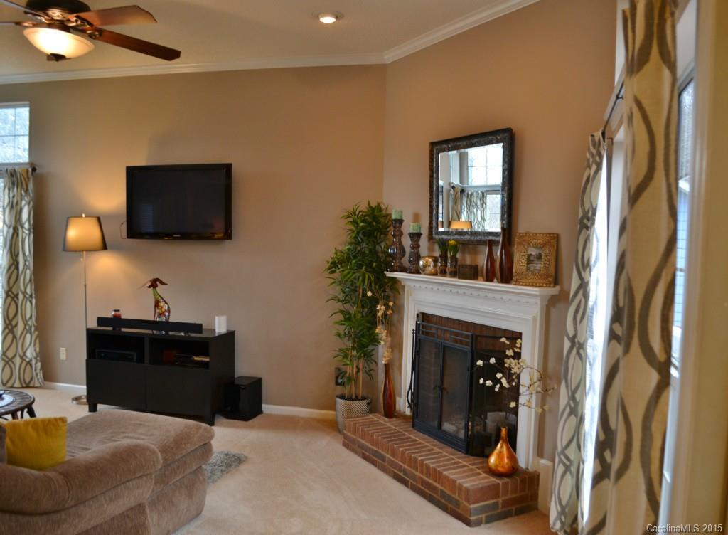 Hubbard Woods - Residential