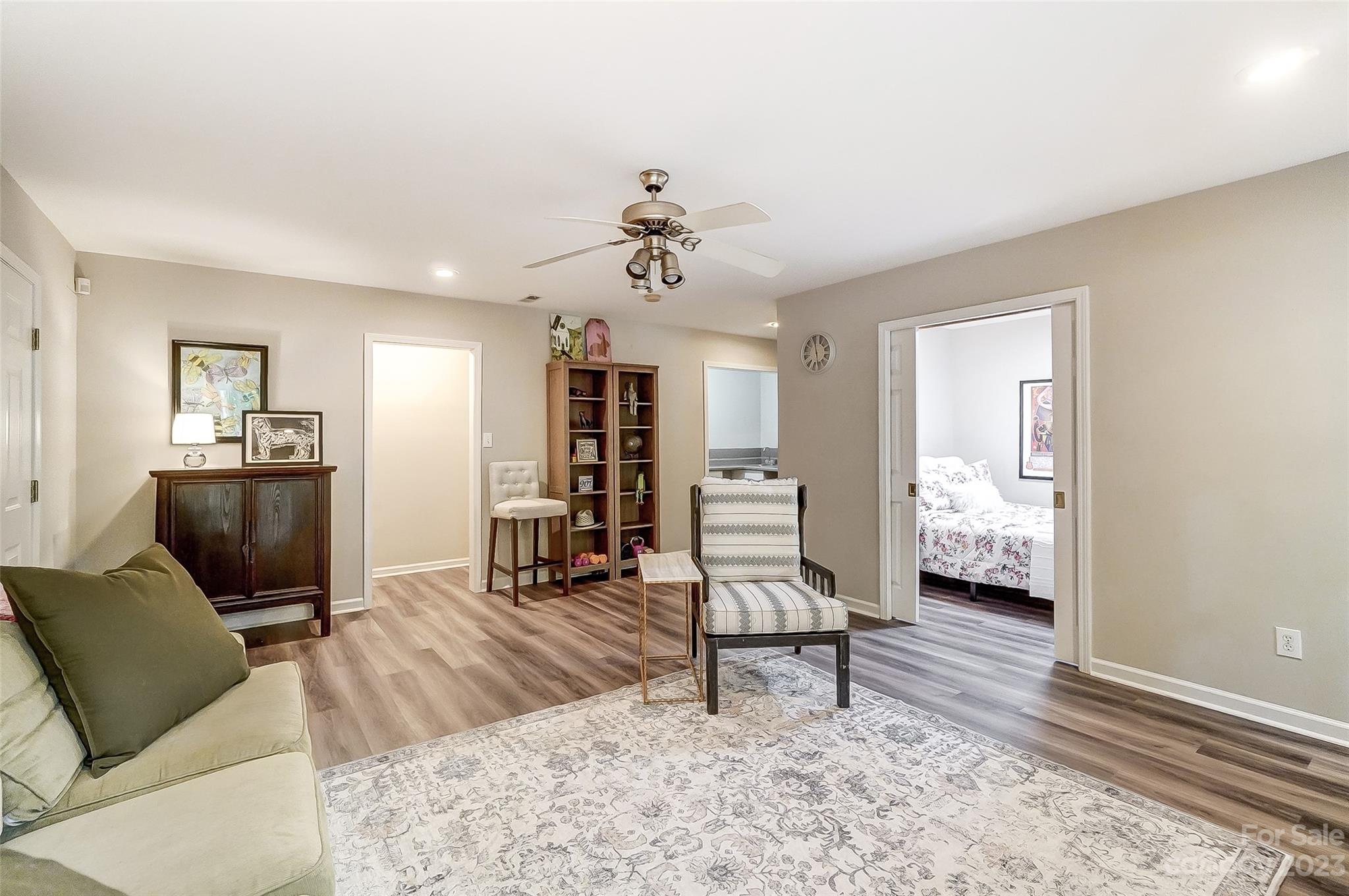 Tega Cay - Residential