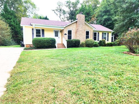 Photo of 511 Brook Forest Drive, Belmont, NC 28012 (MLS # 4309460)