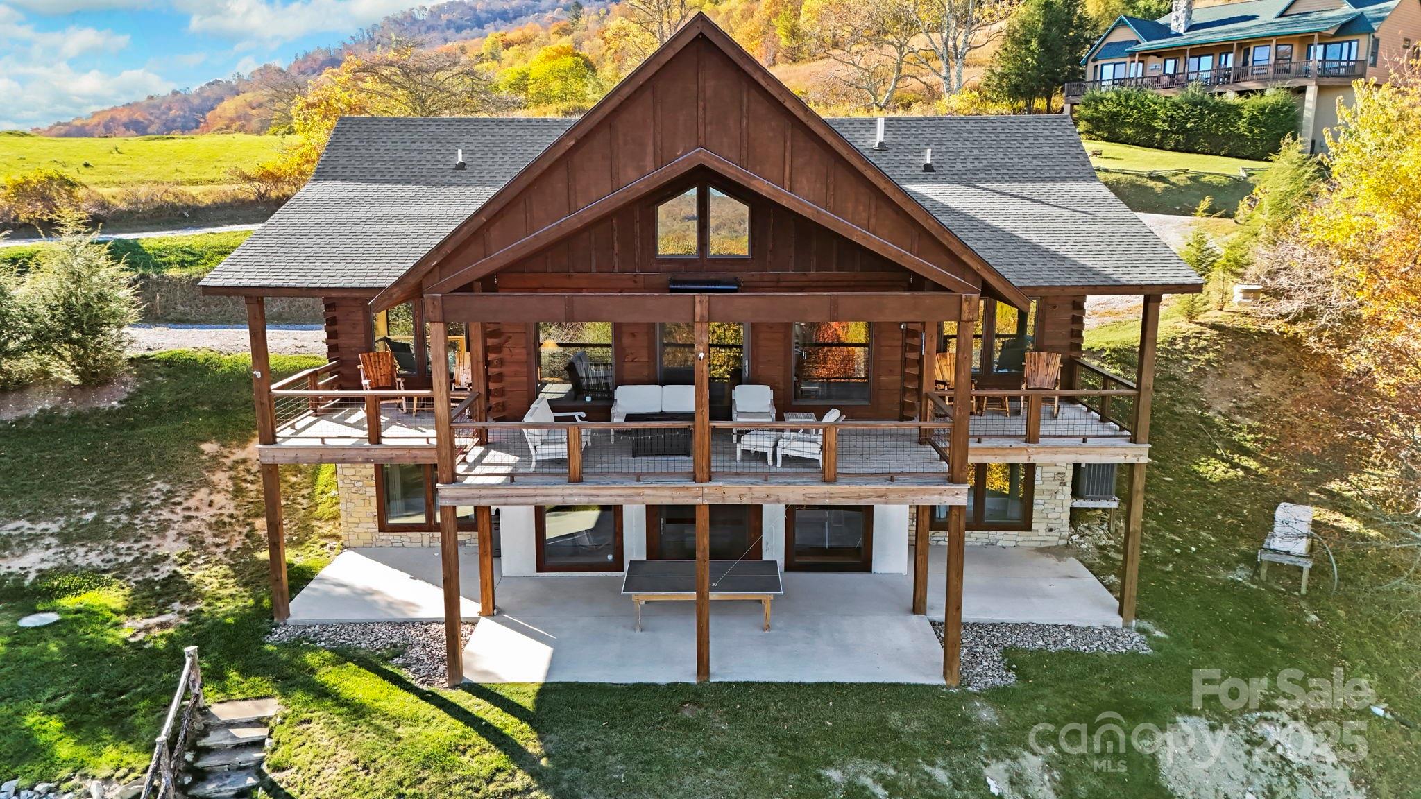 584 Grey Fox Ridge