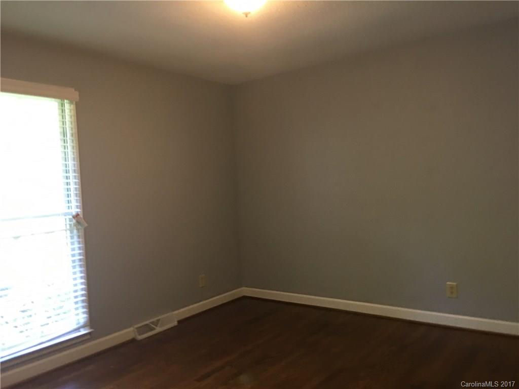 River Hills - Residential Lease