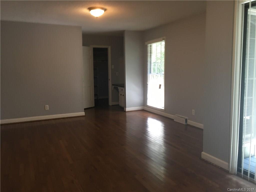 River Hills - Residential Lease