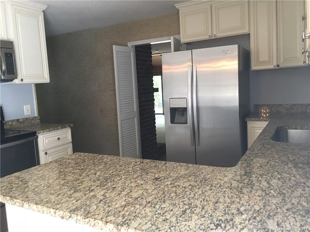 River Hills - Residential Lease