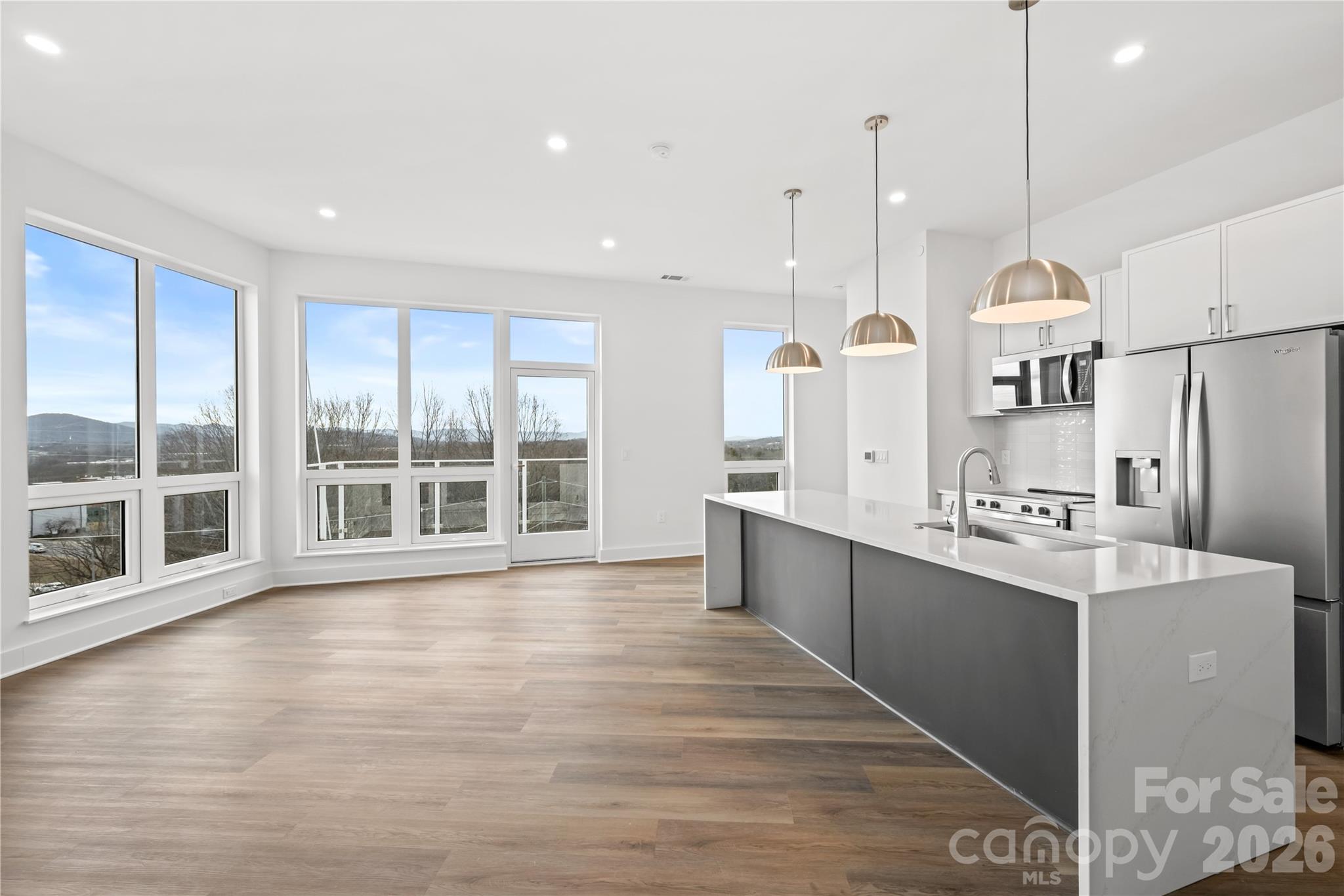 123 Haywood Street 401