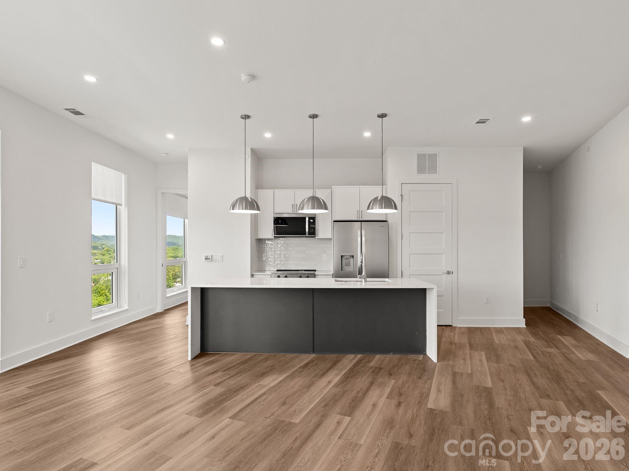 123 Haywood Street 401