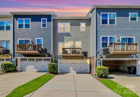 A home in Huntersville