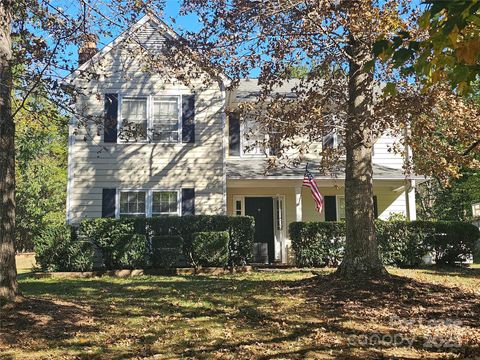 Photo of 11722 Buckstone Lane, Charlotte, NC 28277 (MLS # 4312895)