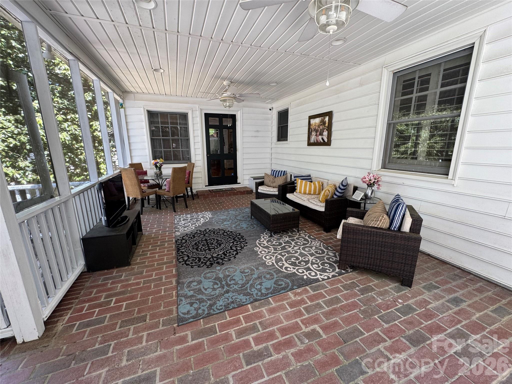 Hillcrest - Residential