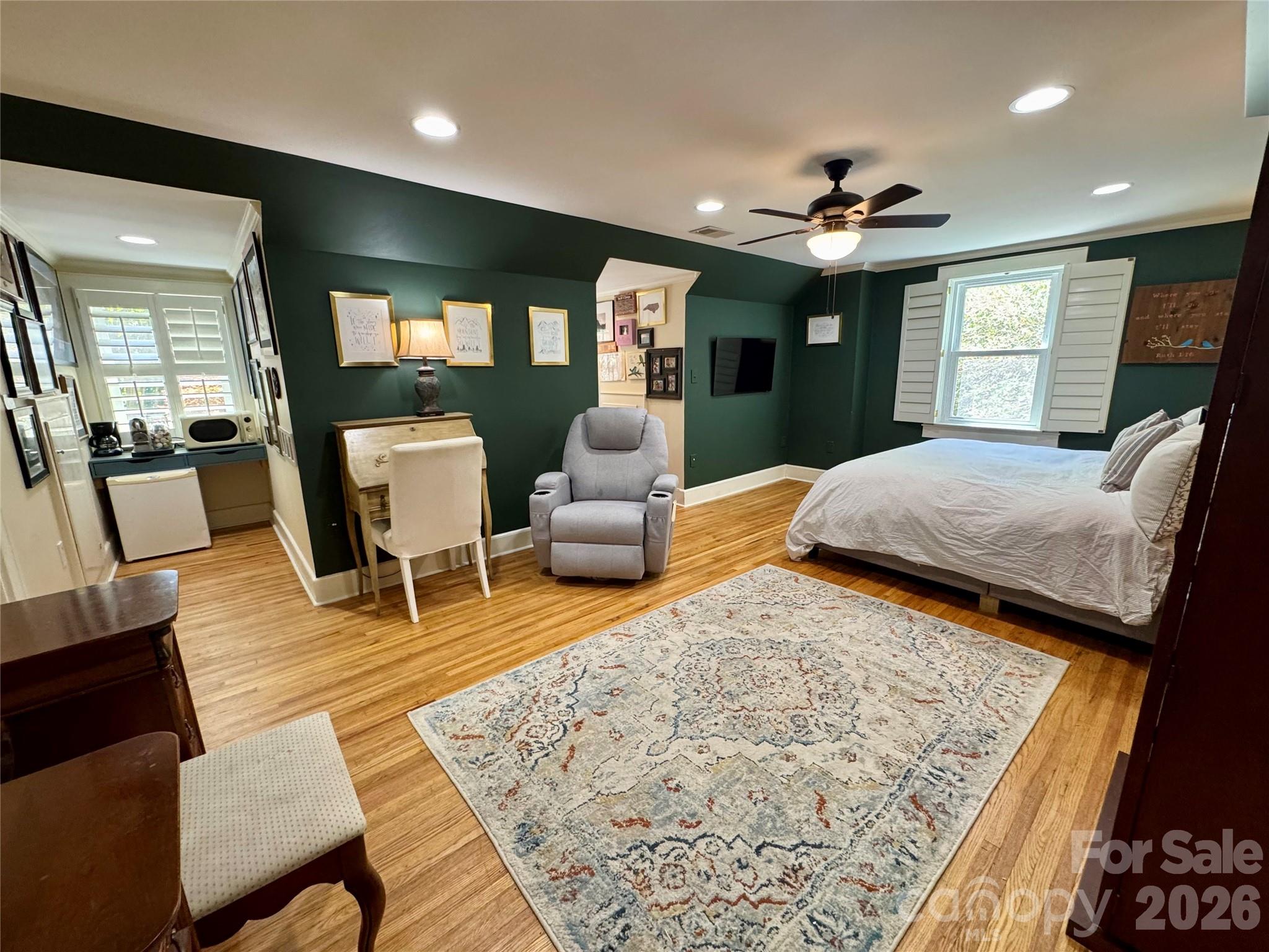 Hillcrest - Residential