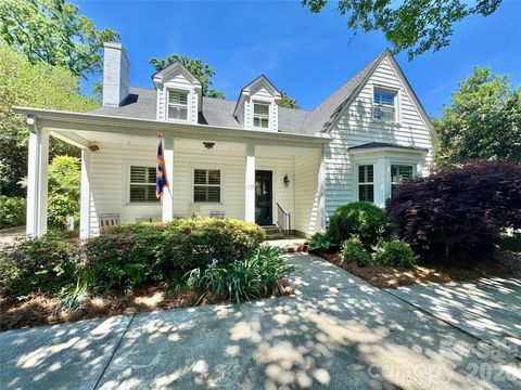 Photo of 135 Eastover Drive SE, Concord, NC 28025 (MLS # 4372320)