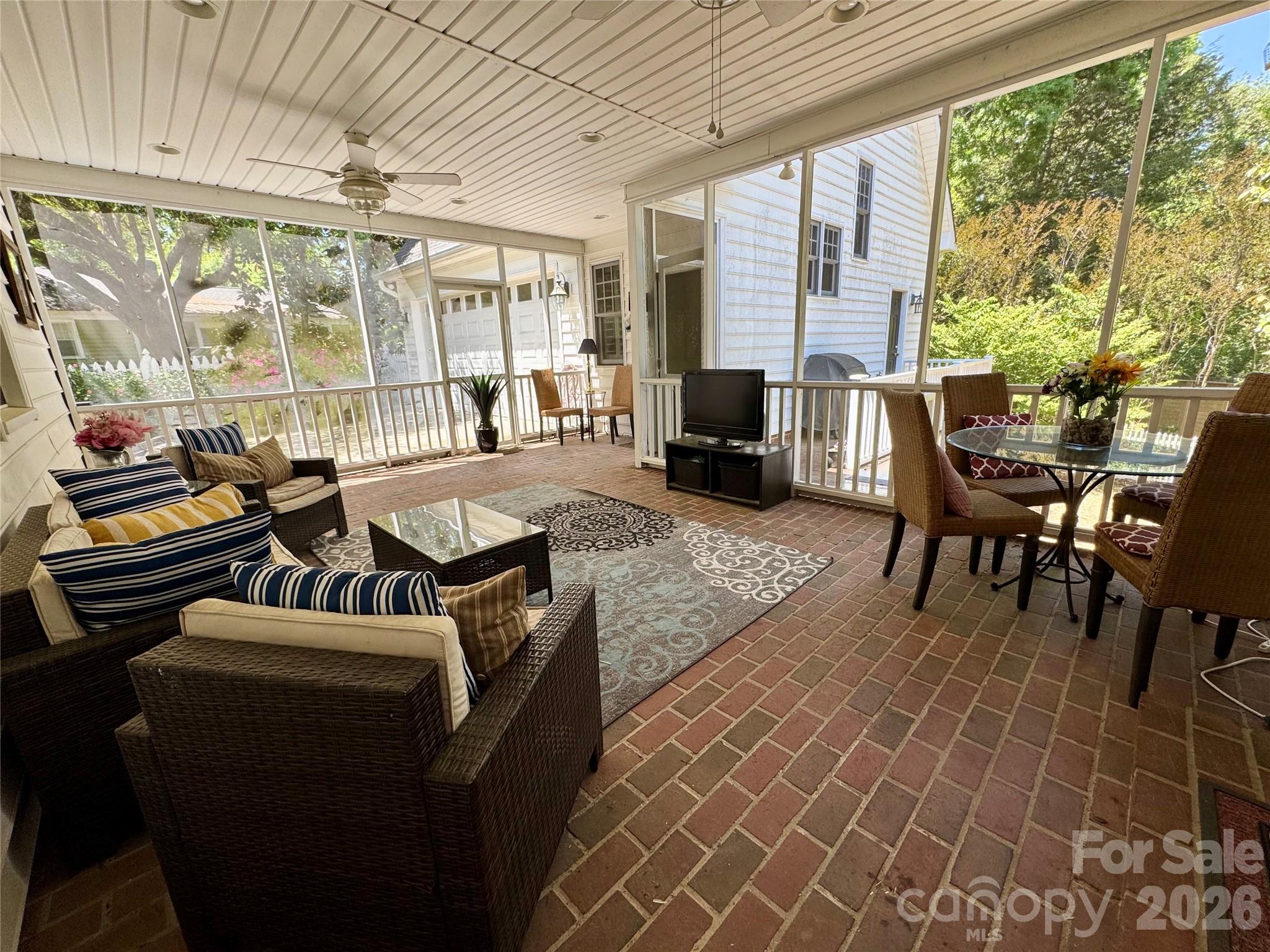 Hillcrest - Residential