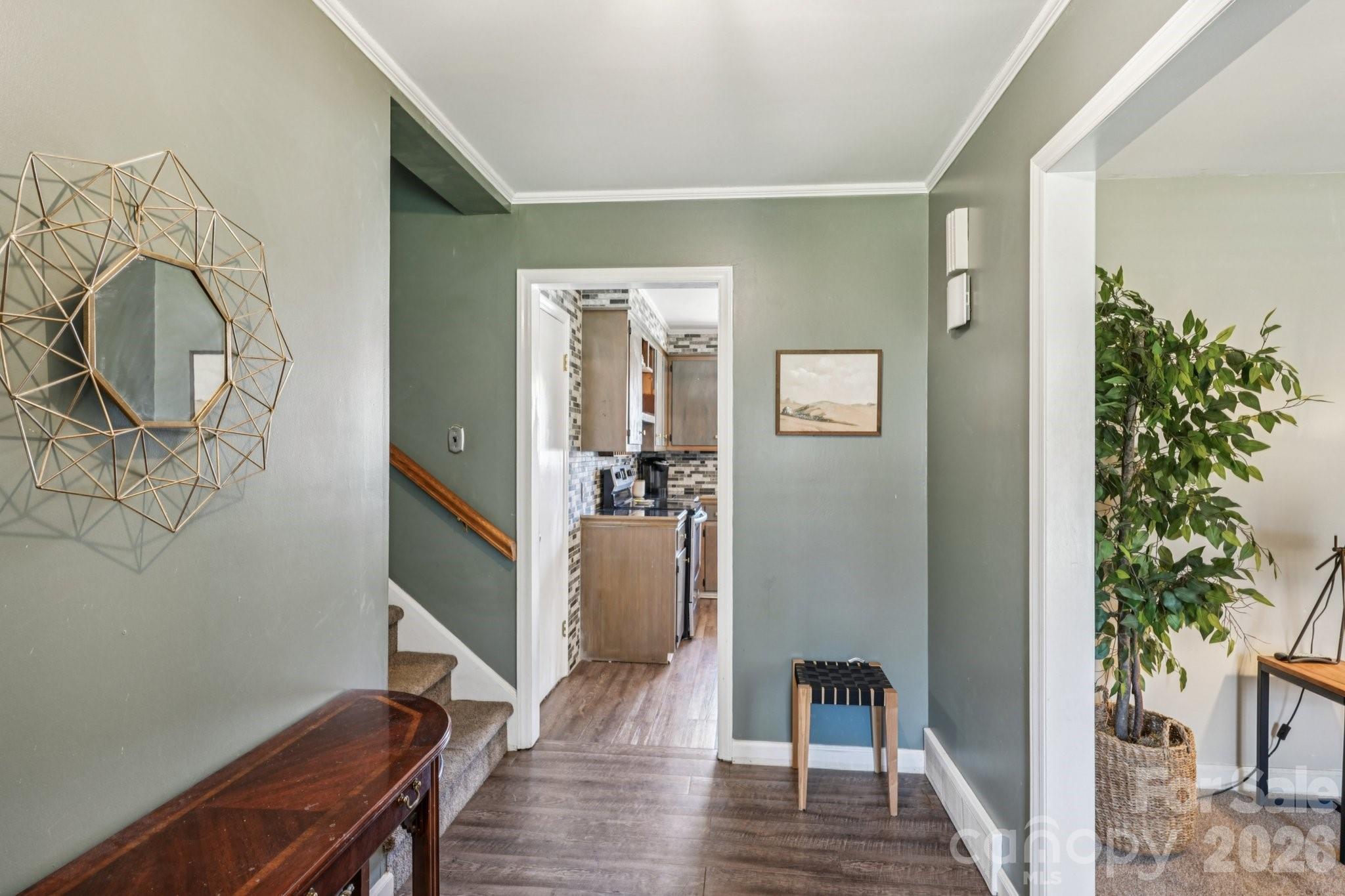 660 S Peace Haven Road