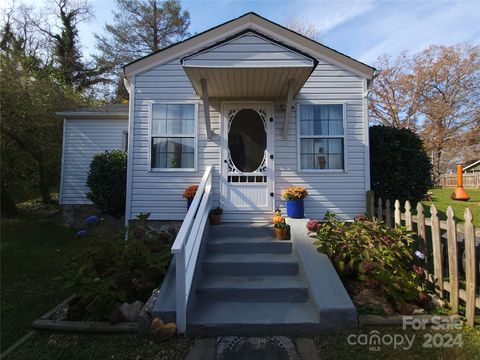 A home in Hendersonville