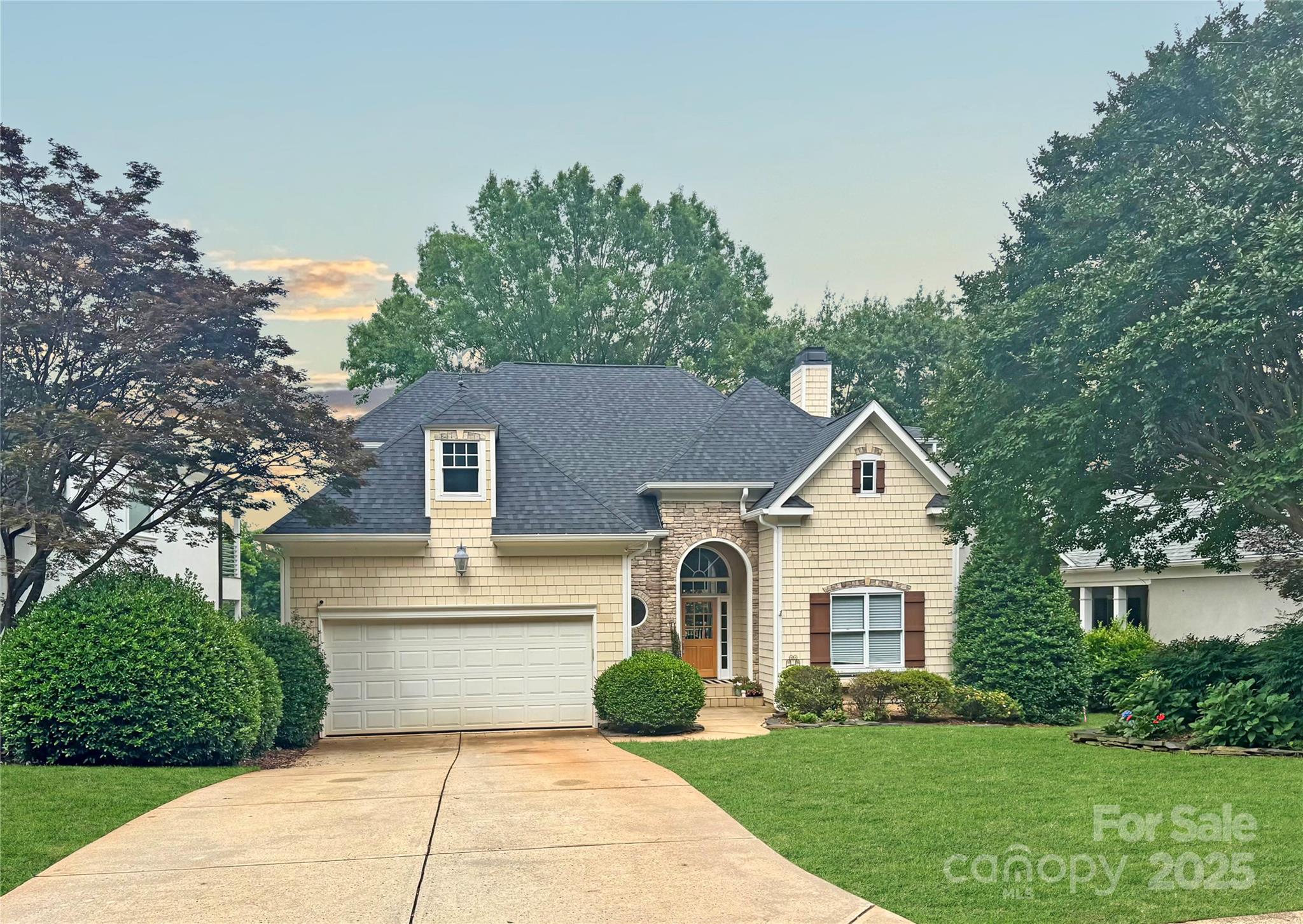 The Peninsula - Residential