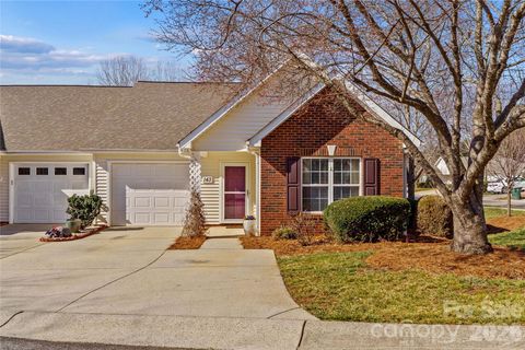 Photo of 143 Ashwood Lane, Mooresville, NC 28117 (MLS # 4349646)