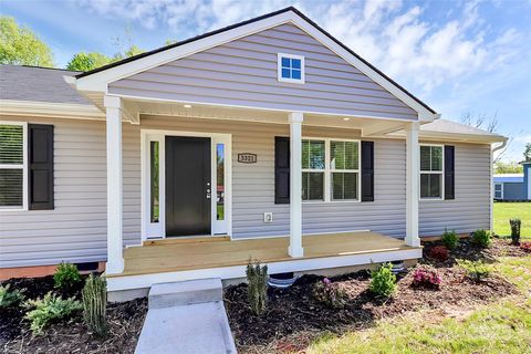 A home in Hickory