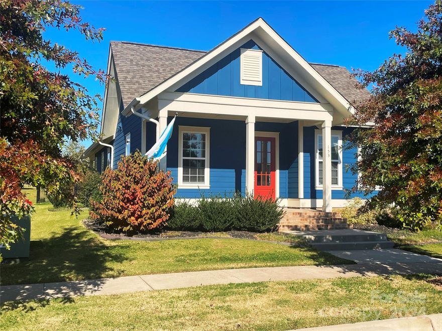 Extremely nice, hard to find one story home in Riverwalk. Open floor plan with 10 ft. ceilings, wood flooring throughout, upgraded features, and nice finishes. Very nice chef's kitchen with white cabinets, gas stove, vented hood, and built-in microwave. Nice primary suite with walk-in closet and over-sized shower. Enjoy the rocking chair front porch, covered back porch area, fenced yard, beautiful landscaping and more. Side load 2 car garage. Great location in Riverwalk-minutes from all Riverwalk has to offer.